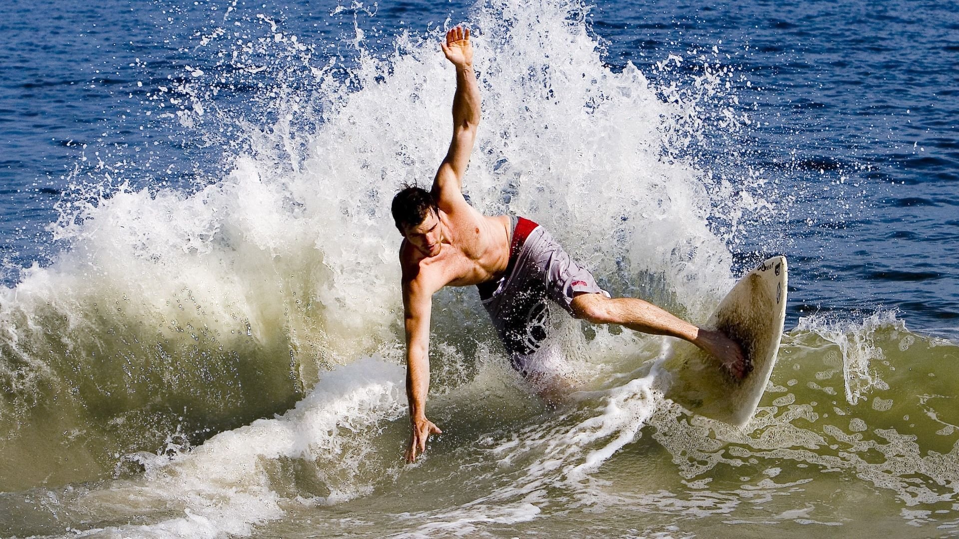 交易解读：重磅交易背后的策略与未来影响预测，交易的背后知乎