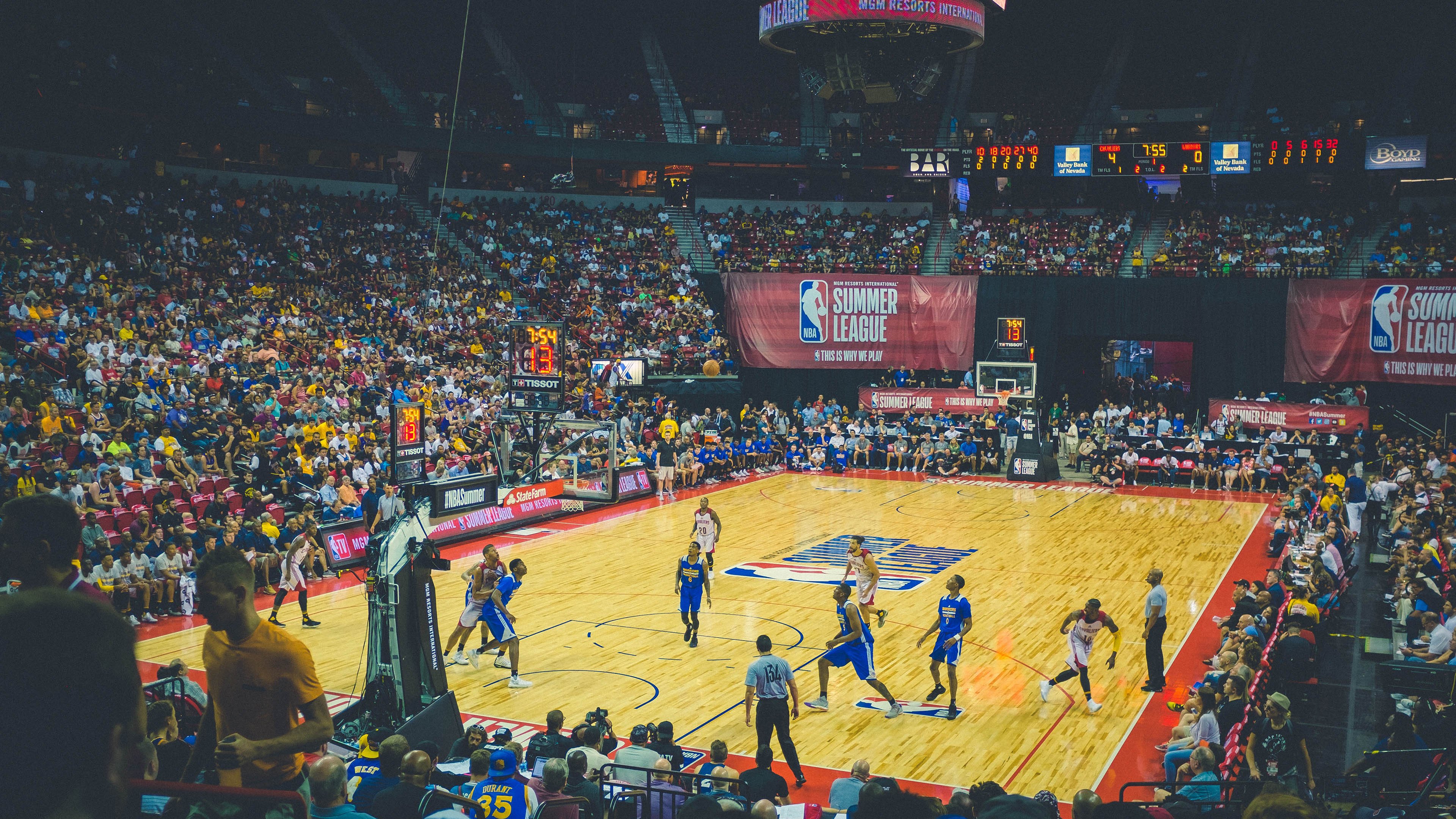 公务员晋升困境：没背景毕业生升处级需要的现实时间，一般公务员升为处级需要多久